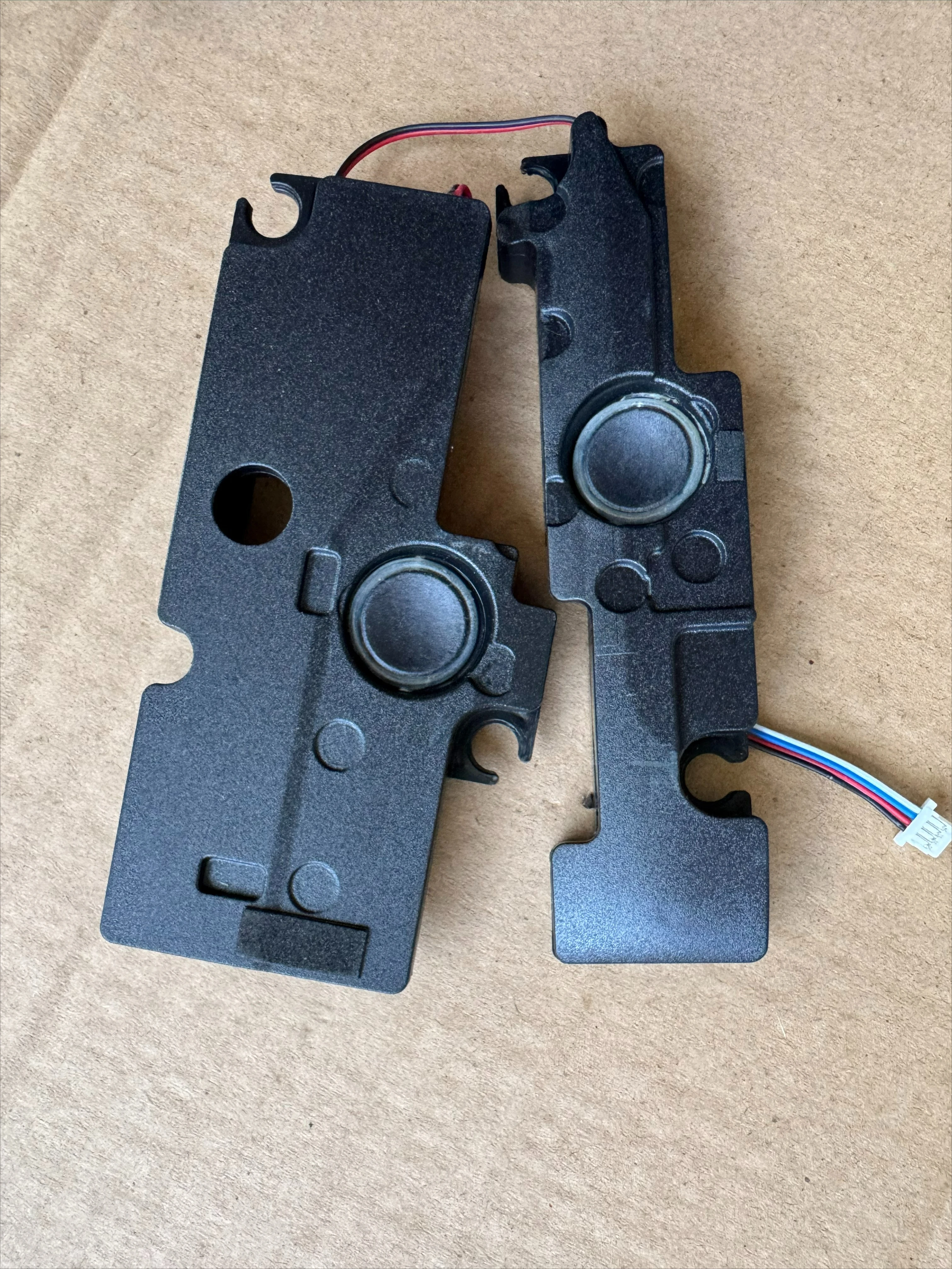 

New for DELL V3560 Speaker with Built-in Speaker PK23000I000 0CCKFF