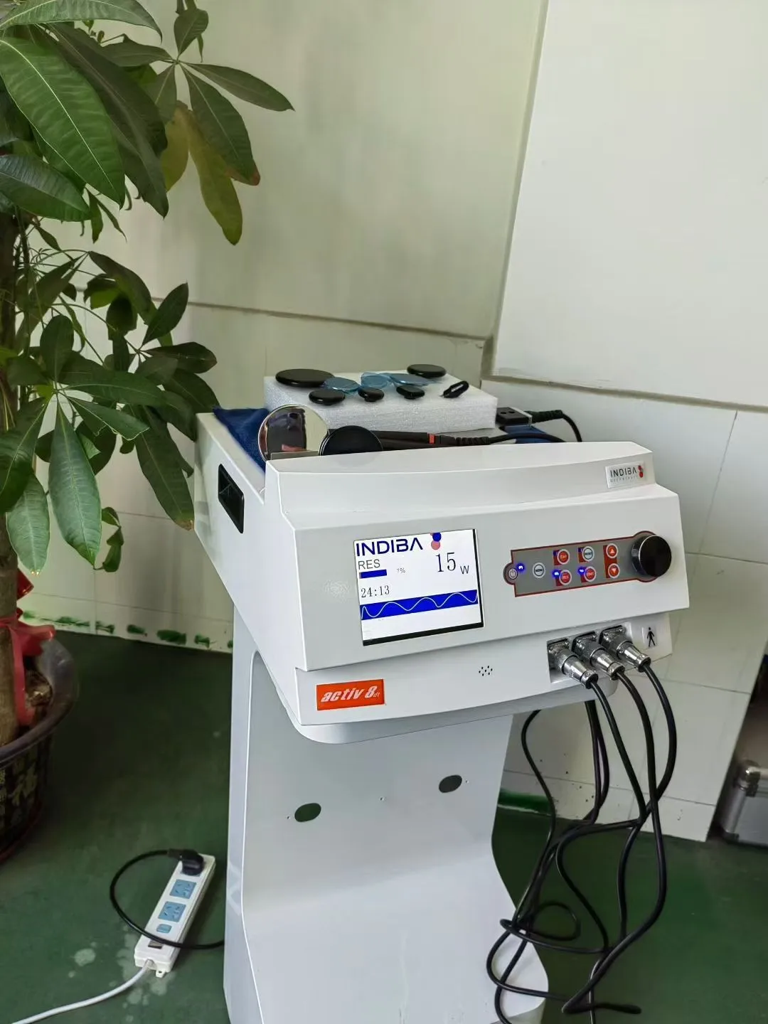 Hot Selling 448kHz Body Management Equipment System CET RET Intelligent Heat Exchanger for Body Therapy, Shaping and Beauty Salo view 2