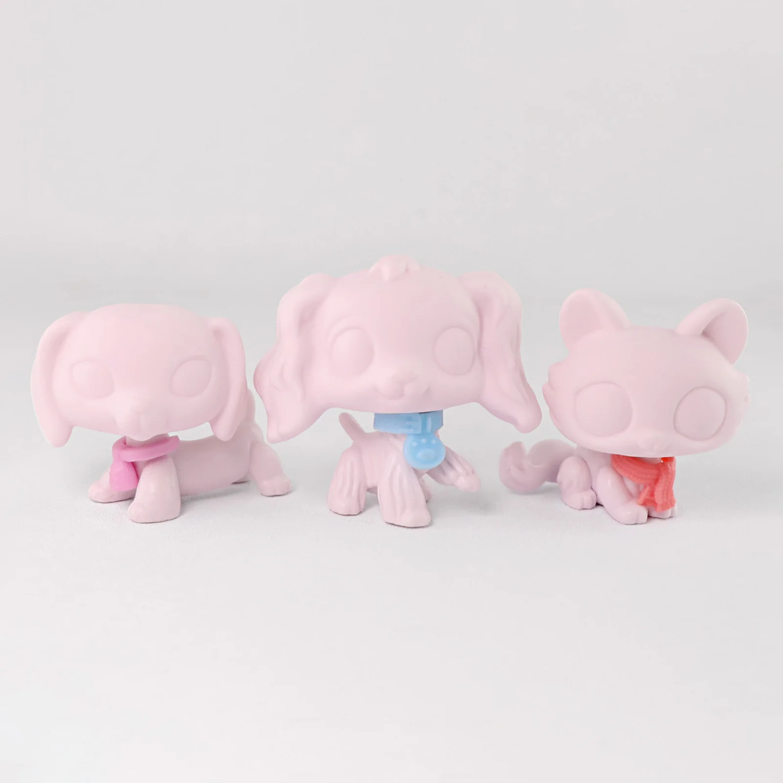 

3pcs Toys Cute Minilpsshop white Ornaments that Can Be Colored By Oneself and Paired with Random 10pcs Neck Accessories