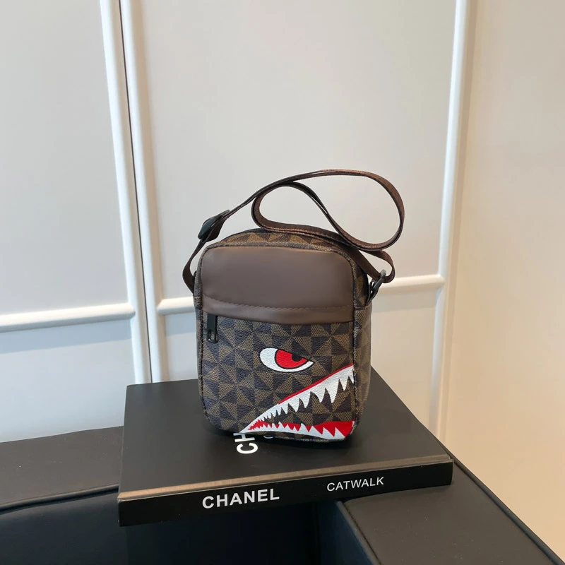 

Новая стильная и модная портативная и модная спортивная повседневная сумка на одно плечо, универсальная и можно носить через плечо