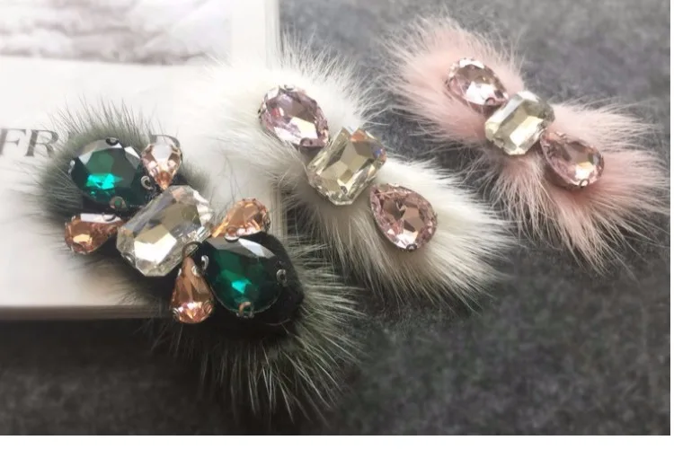 

4pcs/lot 3x9cm width ivory/green/pink fur Rhinestones stones beads appliques patch brooches