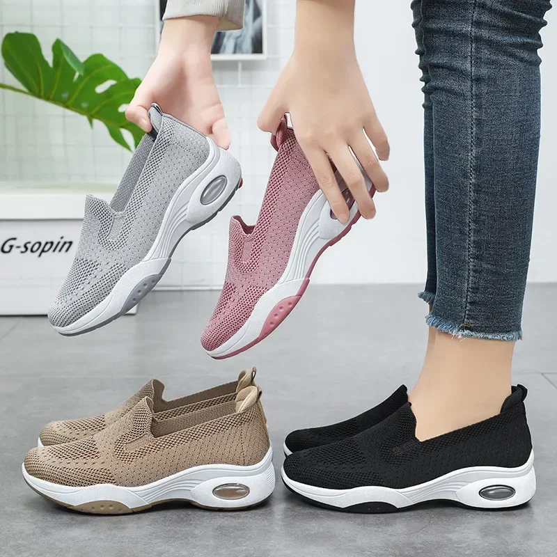 Zapatillas de deporte planas y transpirables para mujer, zapatos de tenis deportivos de punto, a la moda, de fondo suave, para caminar, primavera y