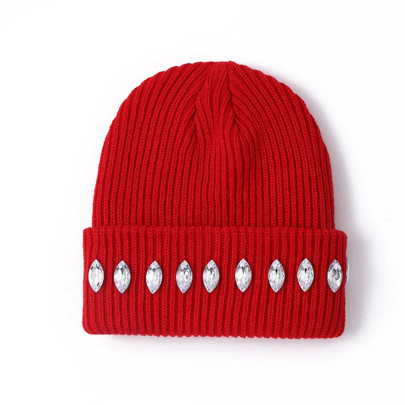 Sheep wool pearl chain warm knitted hat for women, stylish and versatile, ear-protecting, suitable for autumn and winter