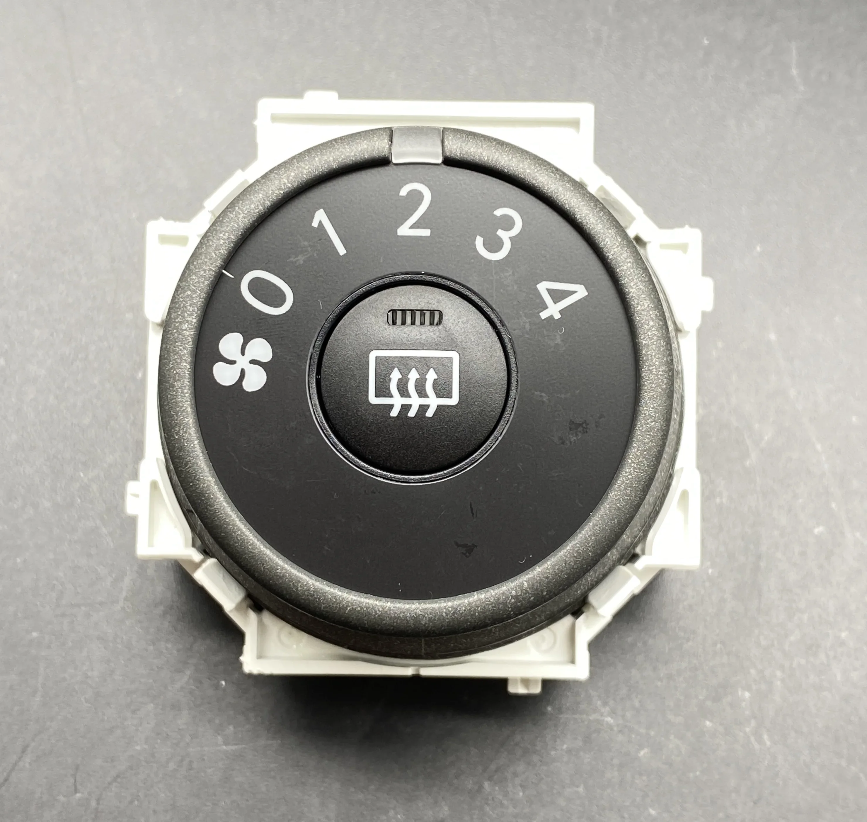 for 2007-2013 Toyota Corolla Vezel air conditioning A/C panel knob switch wind speed switch