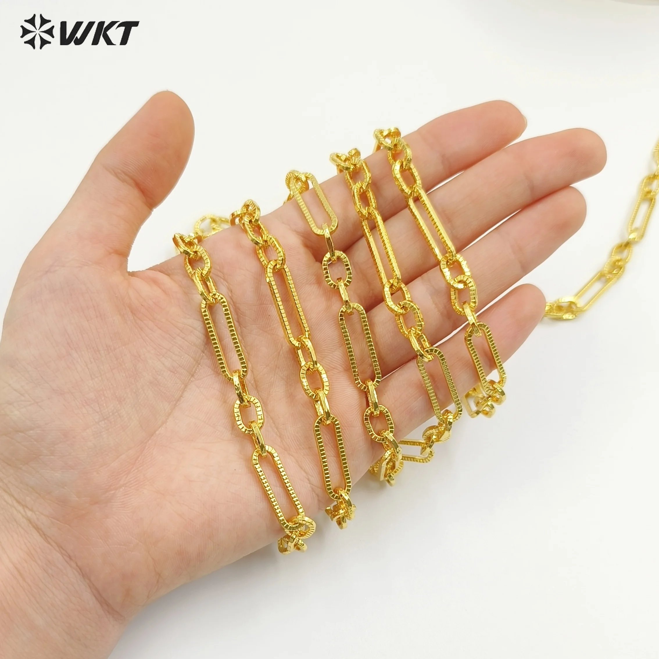 WT-BC242 تصميم كلاسيكي شعبي سلسلة معدنية كلاسيكية مطلية بالذهب الأصفر عيار 18 قيراط لهدايا الذكرى السنوية للأصدقاء