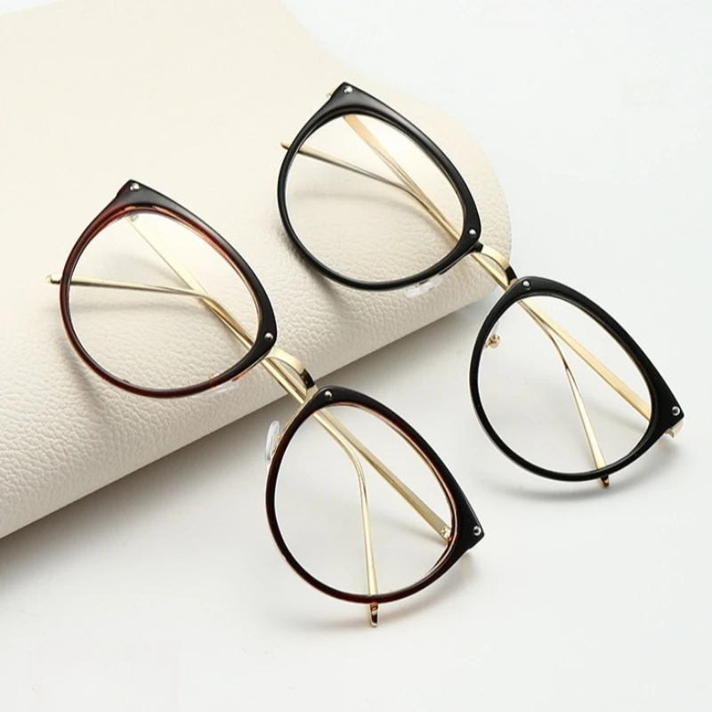 Vintage Metal Frame Optical Plano Glasses for Woman and Man Round Oversized Cat Eye Eyeglasses Anti Blue Light Blocking Eyewear