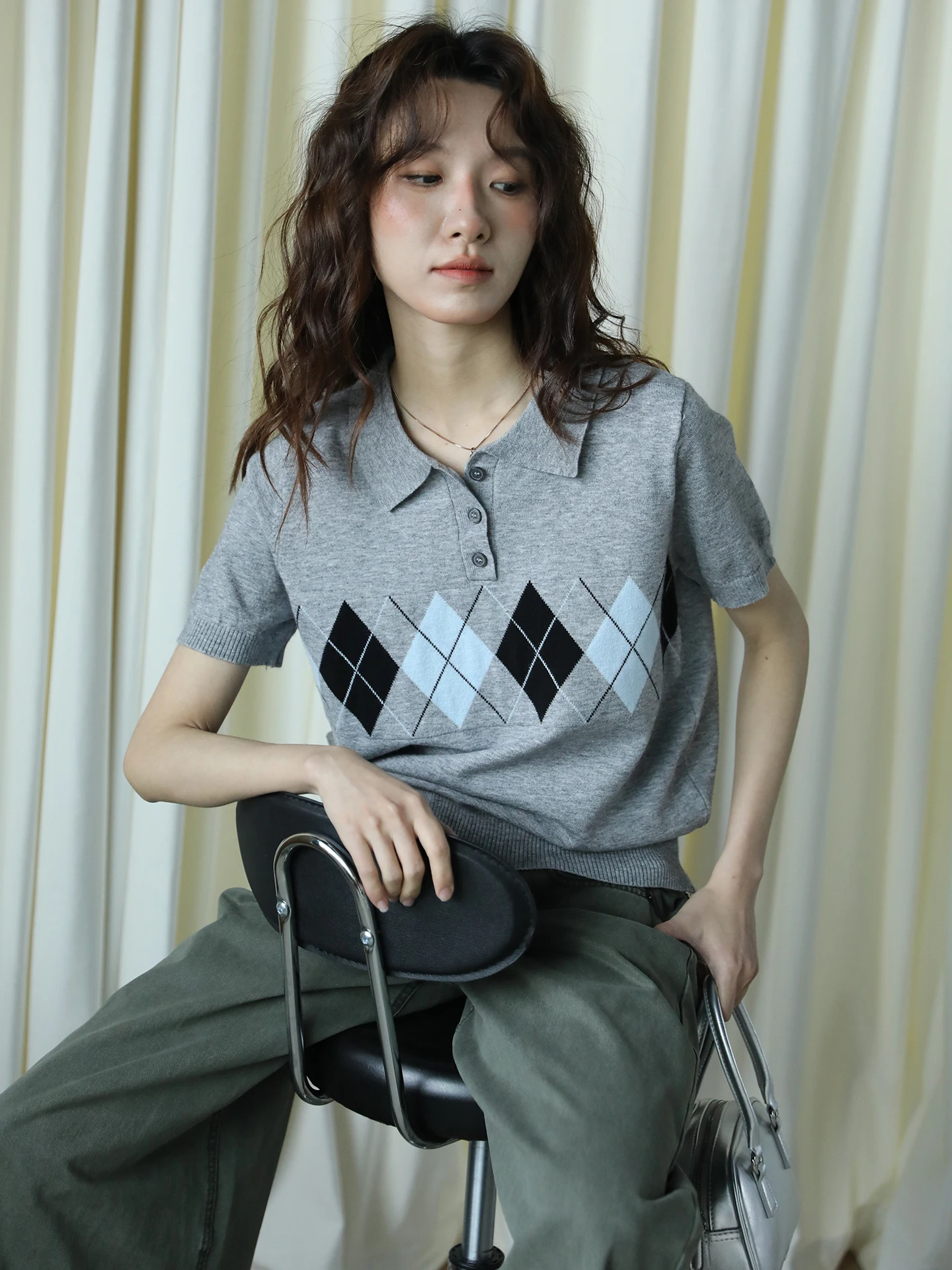 

Retro Style Short Sleeve Knitted T-Shirt Women's Loose Design Overhead Grey Diamond Pattern Fashionable Flip Collar Top