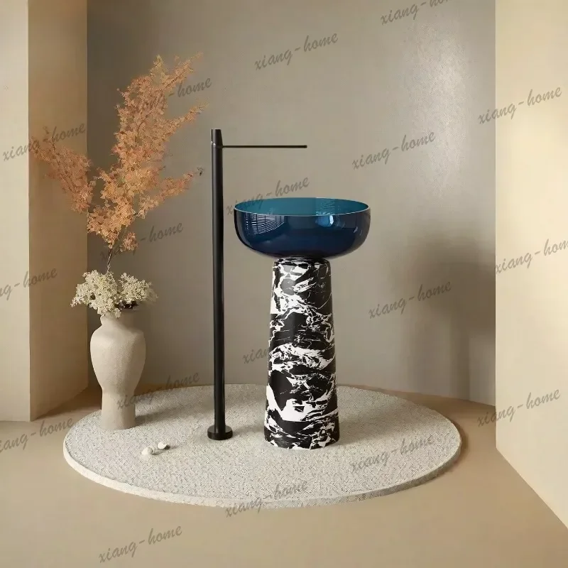 Floor-to-ceiling medieval retro style Bulgari black marble hand-washing column basin