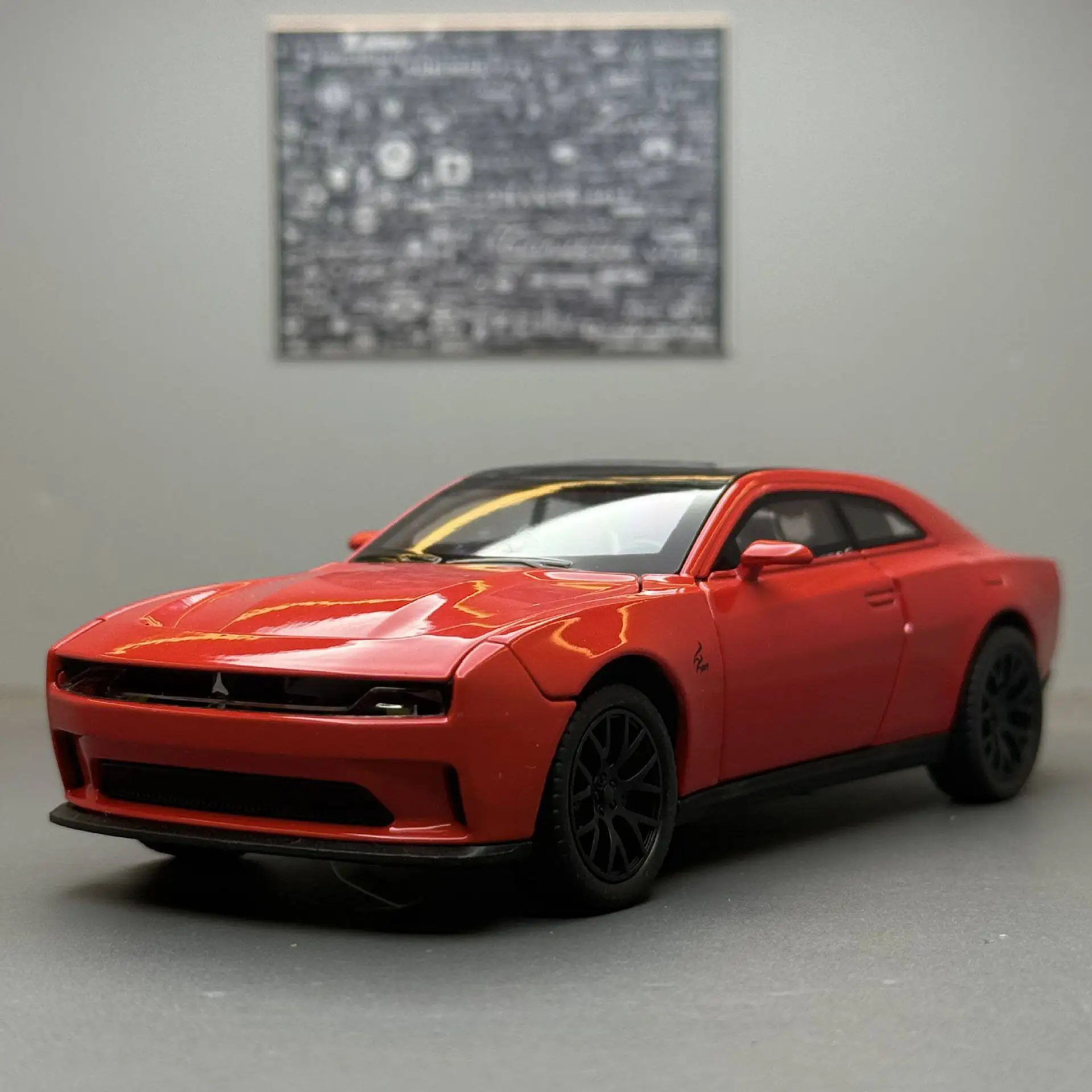 

1:32 SRT Hellcat New Energy Sports Car Alloy Model Metal Toy Car Model Simulation Sound Light Collection Childrens Gift
