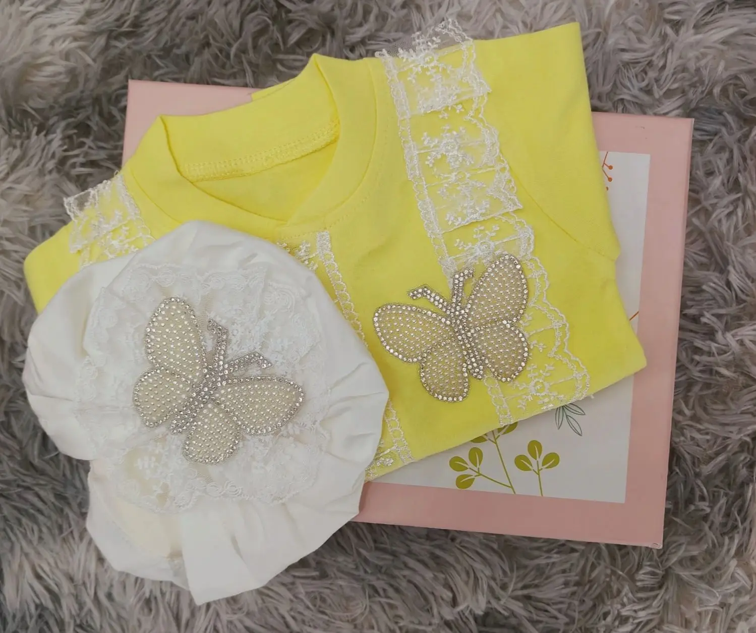 Newborn Yellow Footed Romper Set Soft Organic Cotton Baby Girl Onesie Bow Hat Anti Slip Bottom Easy Snap Daily Photoshoot