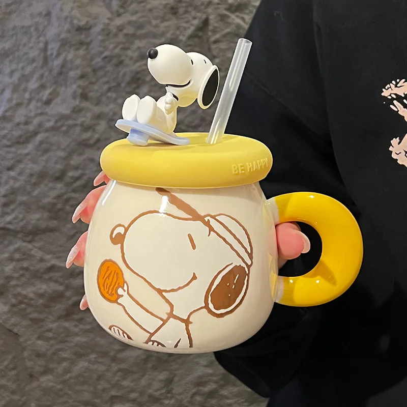 

2026 New Kawaii Snoopy Ceramic Mug Cartoon Large Capacity Straw with Lid Coffee Cup Couple Creative Birthday Gift