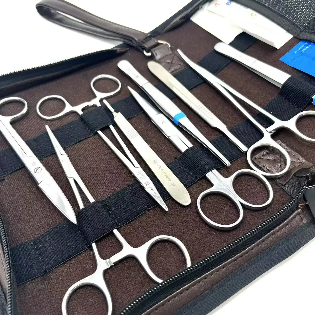 

Surgical instruments Suture instrument set Surgical debridement practice Suture instrument surgical tool set
