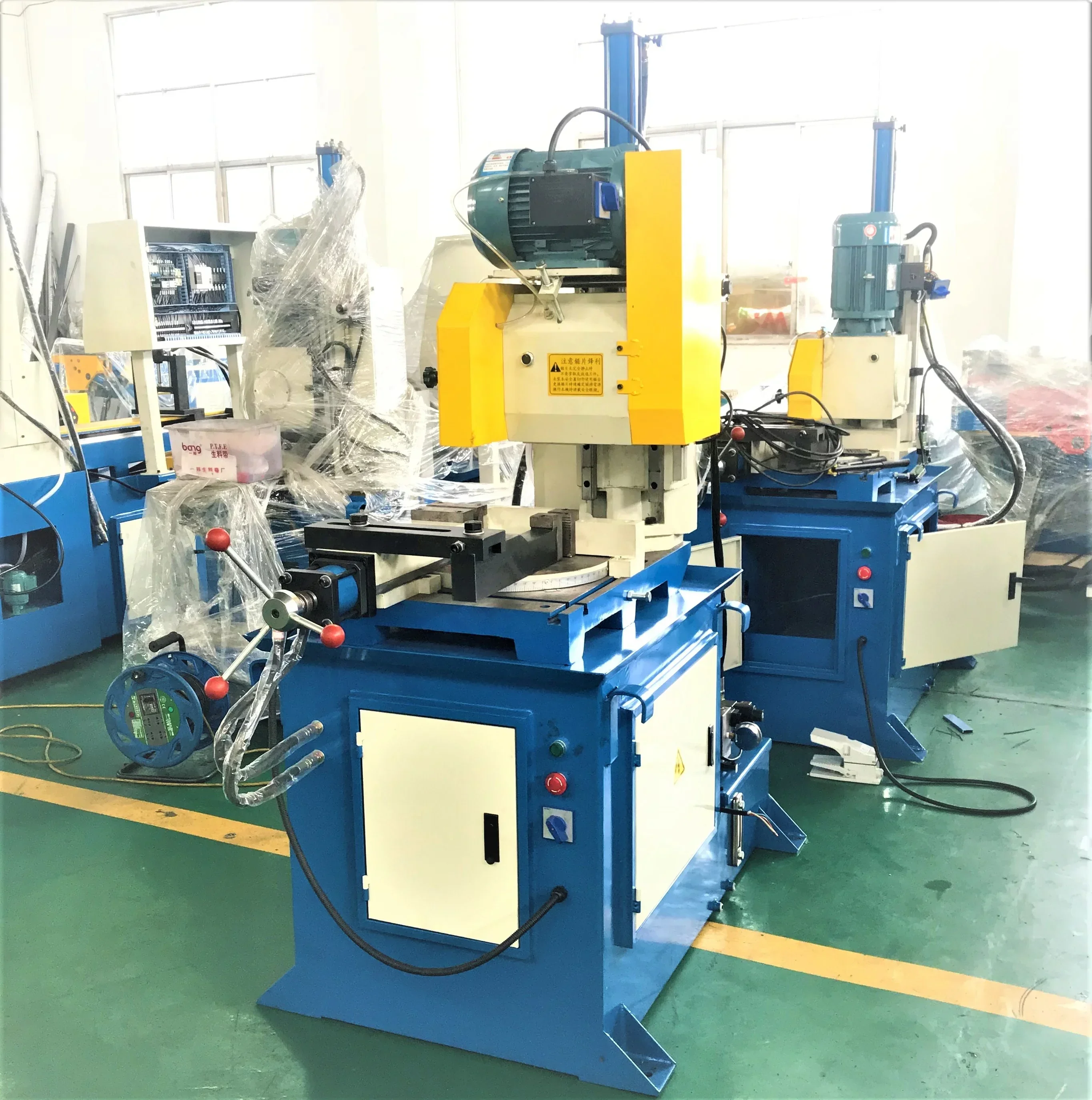 High precision Semi-Automatic Steel Pipe Cutter hydraulic Circular Saw Machine  for cutting MS SS Pipe