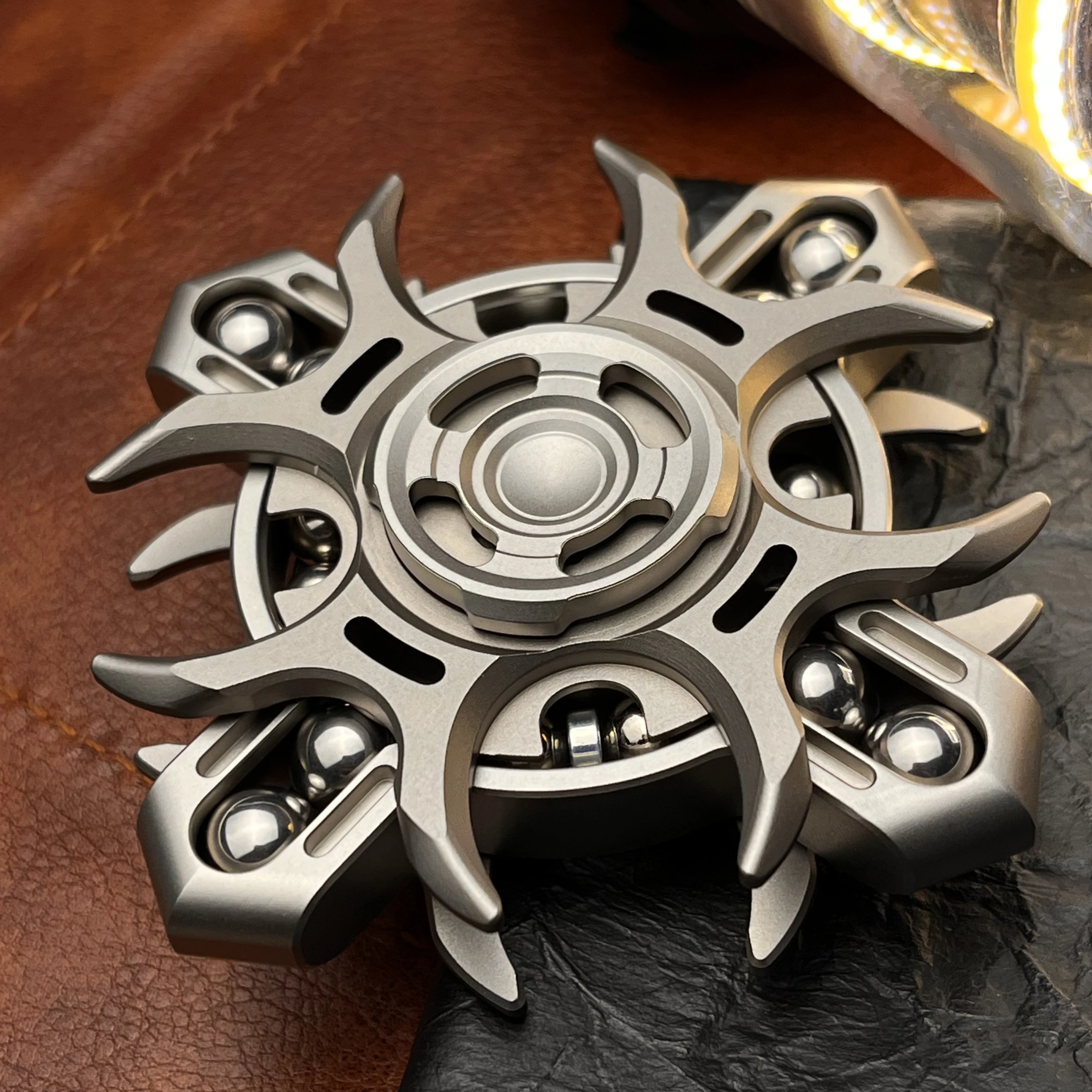 Metal Fidget Spinner, EDC Oracle Decompression Toy, Aluminum Alloy Linkage Spinner with Tuning Fork Sound, ADHD Focus, Anxiety