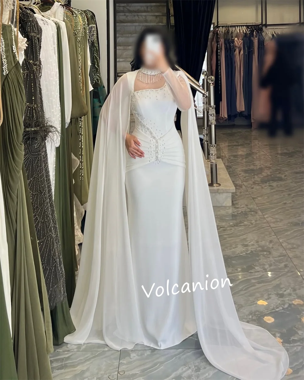 Abiti lunghi a tromba con collo alto e perline in chiffon con paillettes personalizzati Occasioni su misura Serata formale squisita