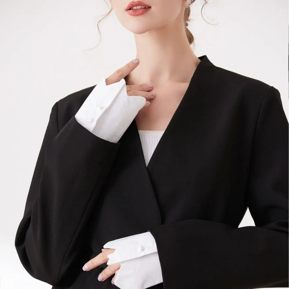 Creative White Fake…