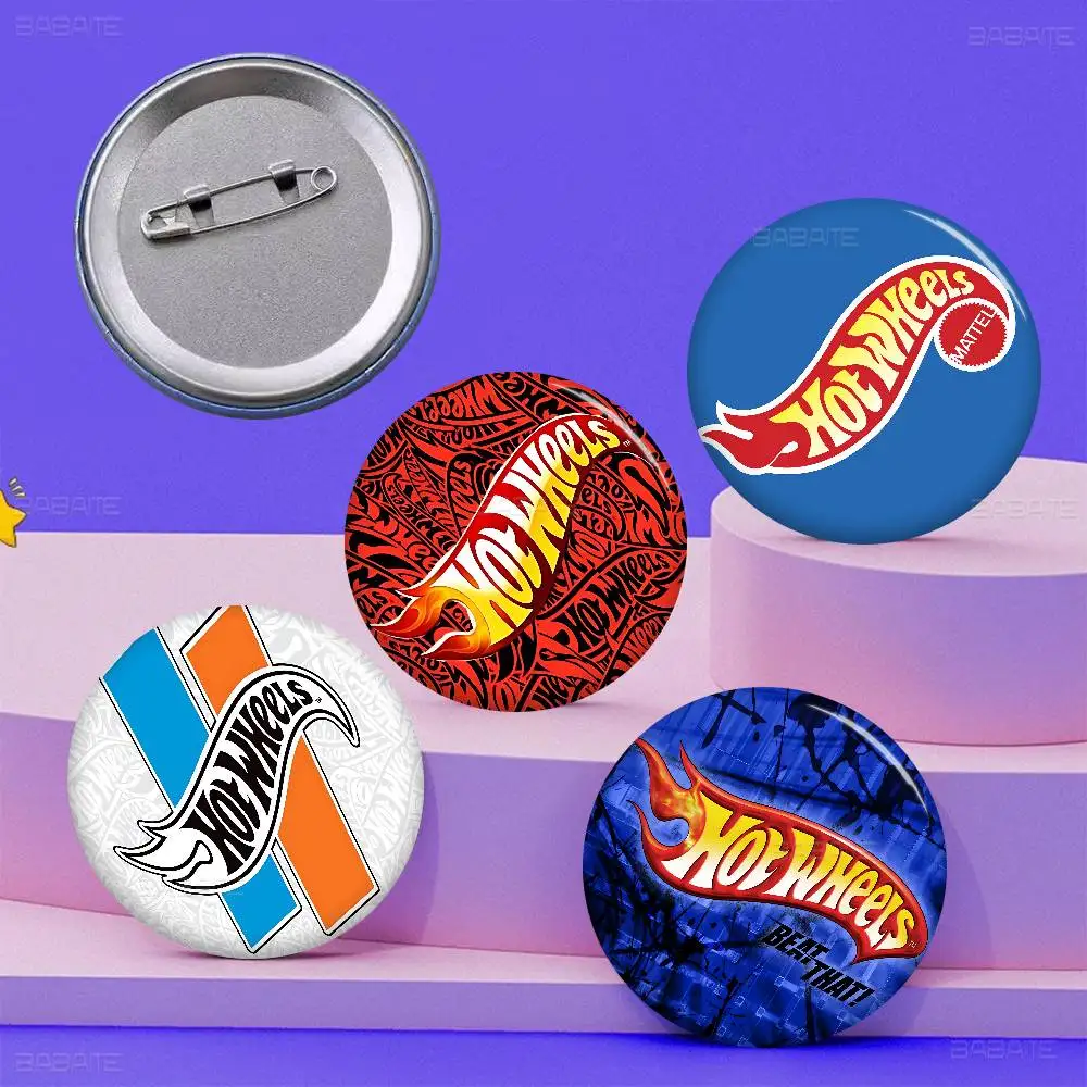 H-Hot Wheels Cartoon-Broschen, Anime-Abzeichen, runde handgefertigte Brosche, Anstecknadeln, Schmuck für Rucksack, Kleidung, Geschenke