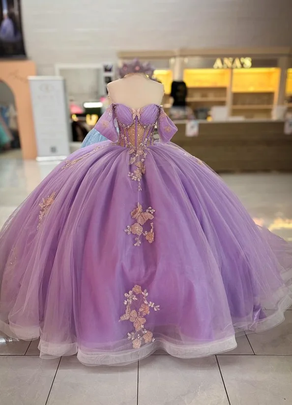 Light Purple Princess Birthday Dress Bow Crystal Glitter Applique Beaded Decoration 15 Quinceanera Dresses