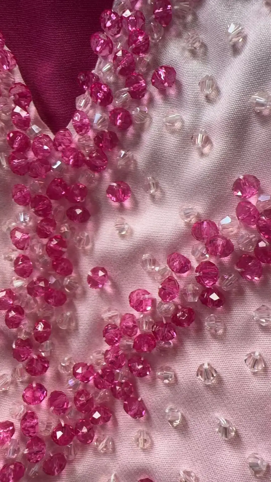 الوردي الترتر مطرز فساتين السهرة حمالة مطوي فساتين السهرة حورية البحر المتدرج الطابق طول فستان الحفلات الرسمية حسب الطلب