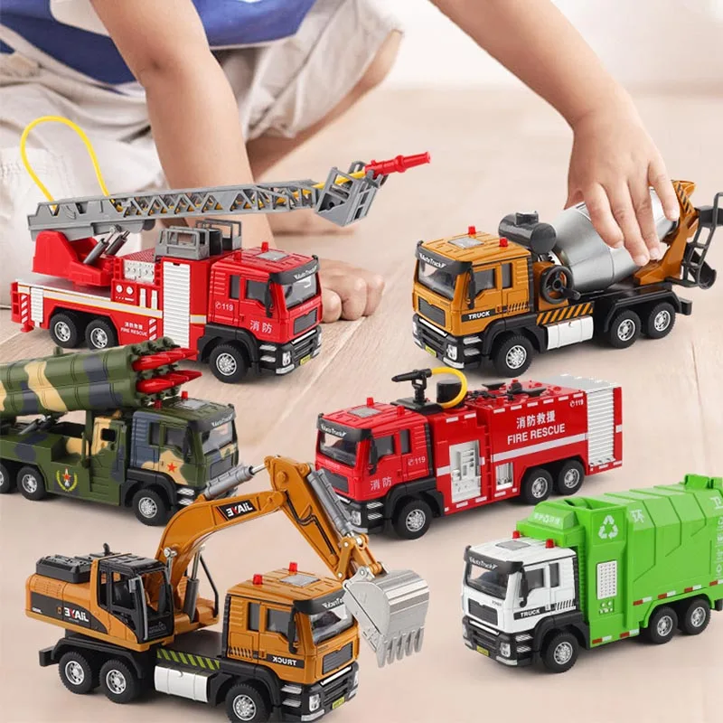 Large Alloy Fire Truck Toy With Sound And Light Sprayable Water Tank Car Simulation Firefighter Rescue Vehicle Kids Gifts