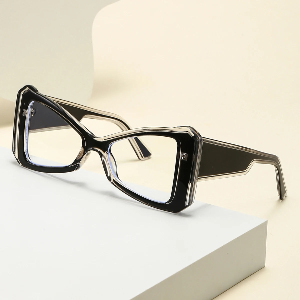1 Stück Damen-Brille, schlicht, neu, modisch, Cat-Eye-Schmetterling, Nischendesign, dekoratives Geschenk, geeignet für den täglichen Gebrauch, Laufsteg, Inter