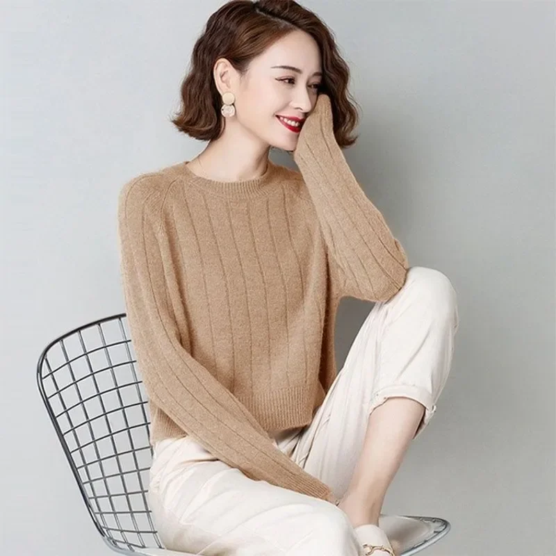 Short Fashion 2024 Cropped Knitted Sweaters for Women Winter Female Pullover Jumper Youthful Offers Long Sleeve Light Attractive