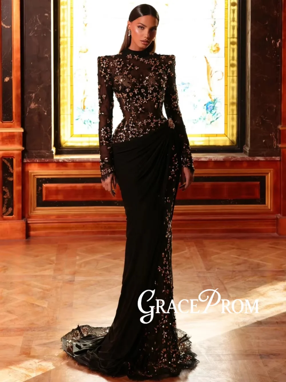 

Glamorous Dazzling Crystal Evening Dress Black Pleated Mermaid Long Party Gown Customized Exquisite High Collar Banquet Dresses