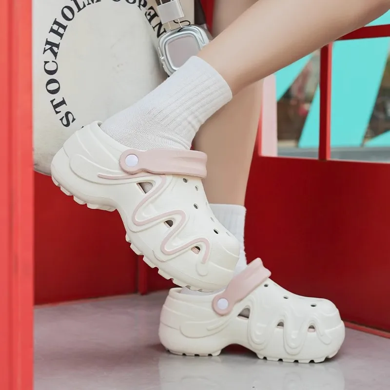 

Women's Height Increasing Hole Shoes Summer New Adult Girls Outerwear Thick Soled Jelly Sandals Baotoe Beach Shoes Female
