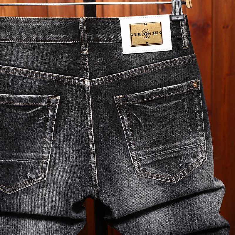 High street denim shorts for men in summer, slim fit straight leg, torn hole patch, scraped retro five quarter horse pants