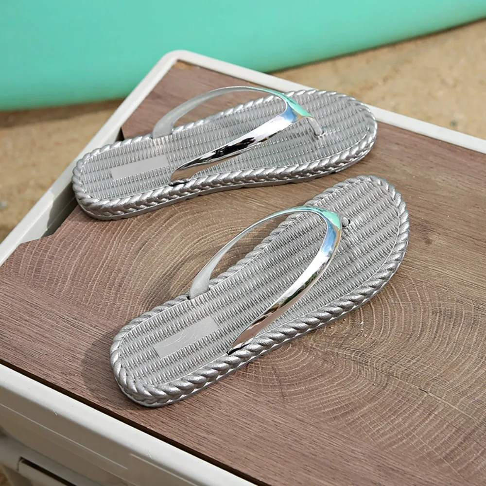

Fashion Holiday Silver Glossy Flip Flops Non-Slip Flat Seaside Sandals Gold Shoes Vacation Beach Slippers Girls