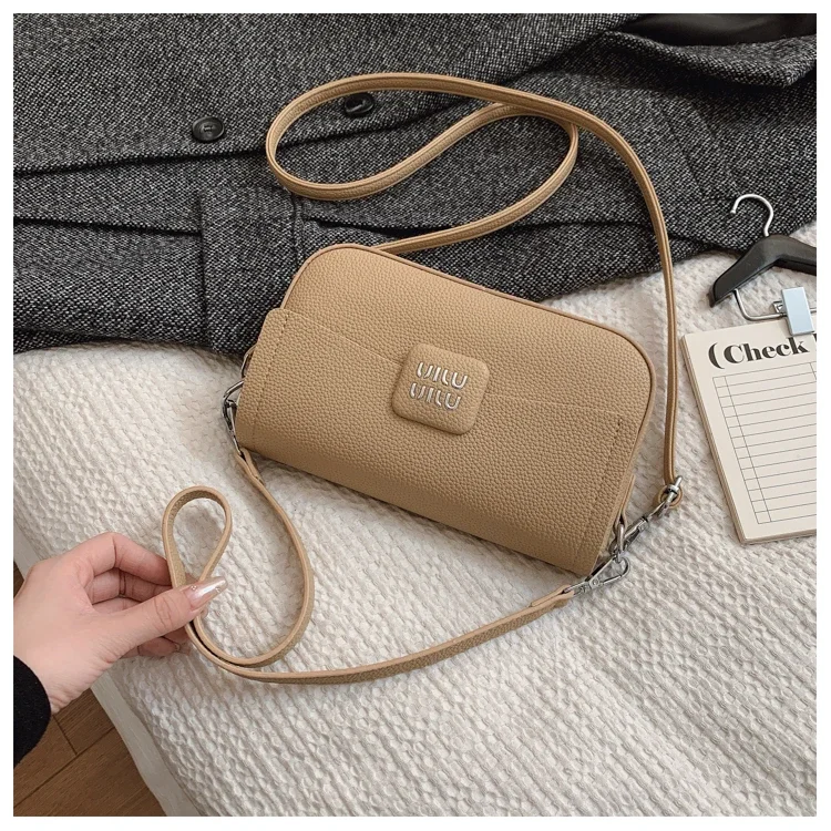 

Women Luxury High End Leather Fashion Tote Bag Elegant Designer Shoulder Handbag For Stylish City Daily Lifestyle