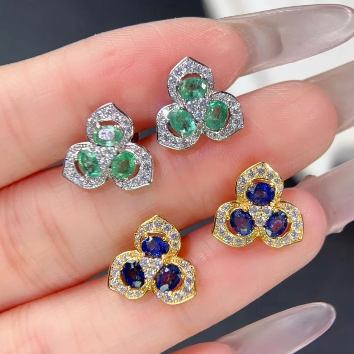 

Natural Emerald Earrings 18K Gold Plated 925 Silver Clover Earrings 3x4mm Genuine Sapphire Stud Earrings with Certificate