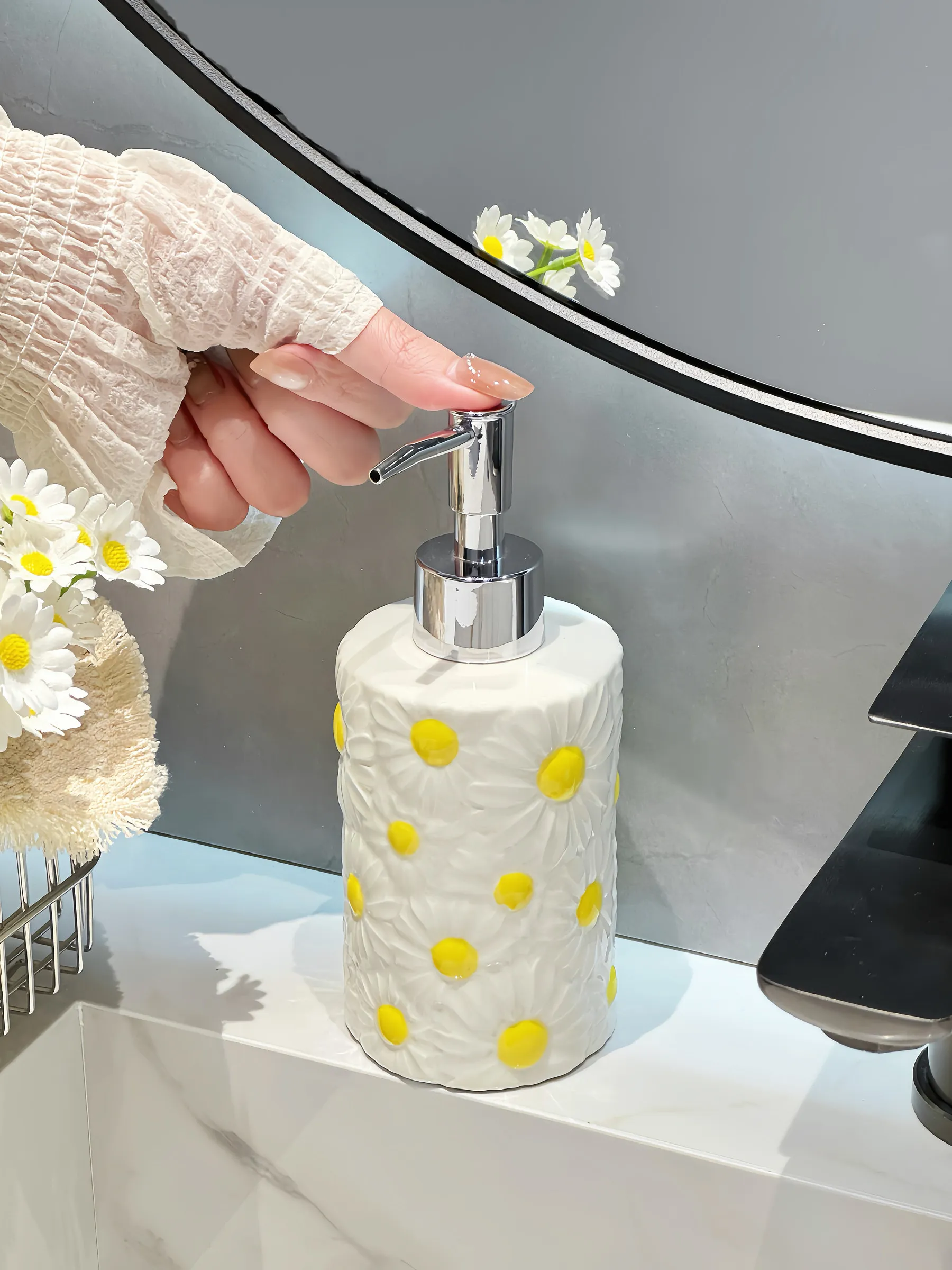 

Ceramic hand soap shampoo body wash dispensing bottles mouthwash cups soap dishes lotion press bottles shampoo dispenser