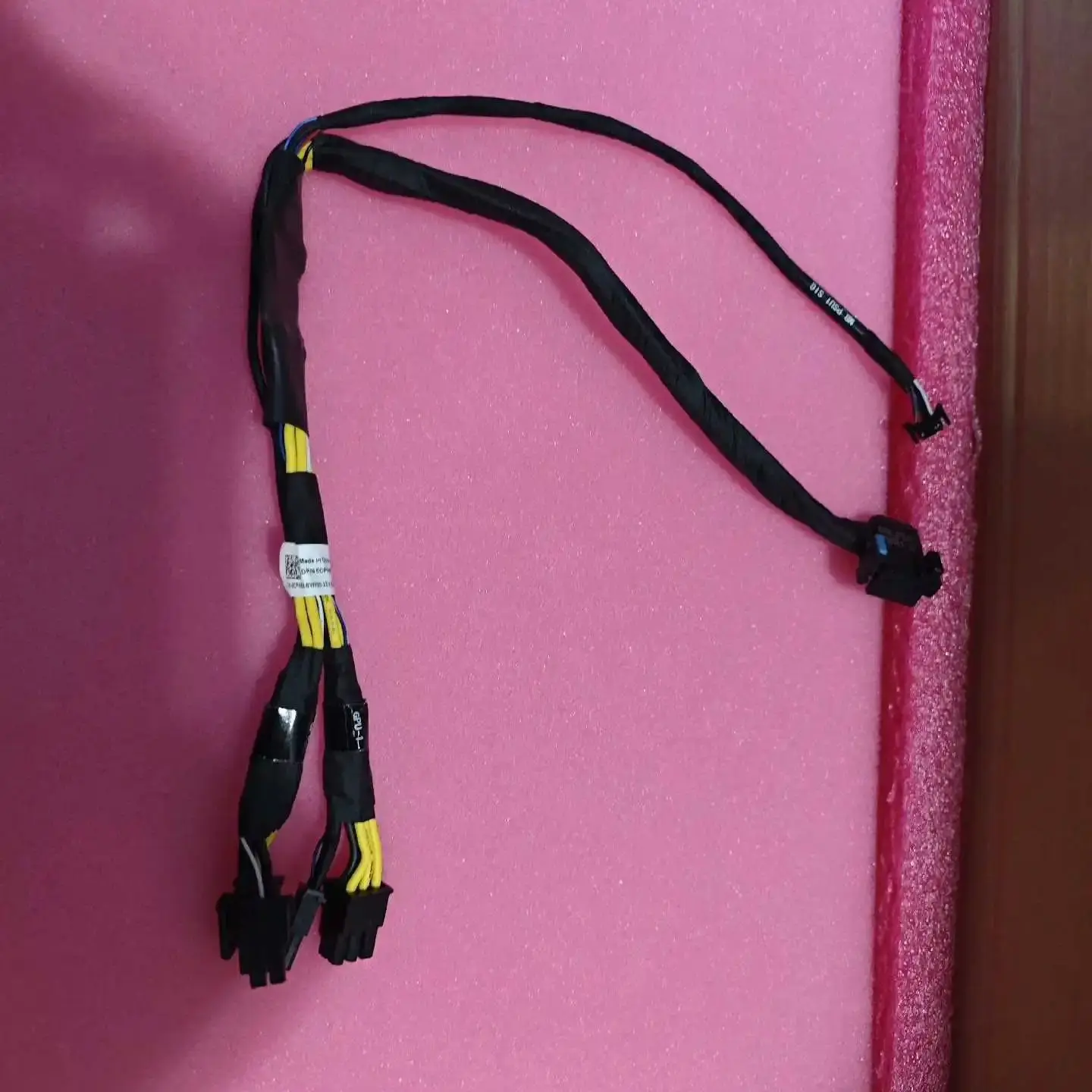 New 0CPH58 FOR DELL R760 CPH58 Double 8-port GPU power supply cable
