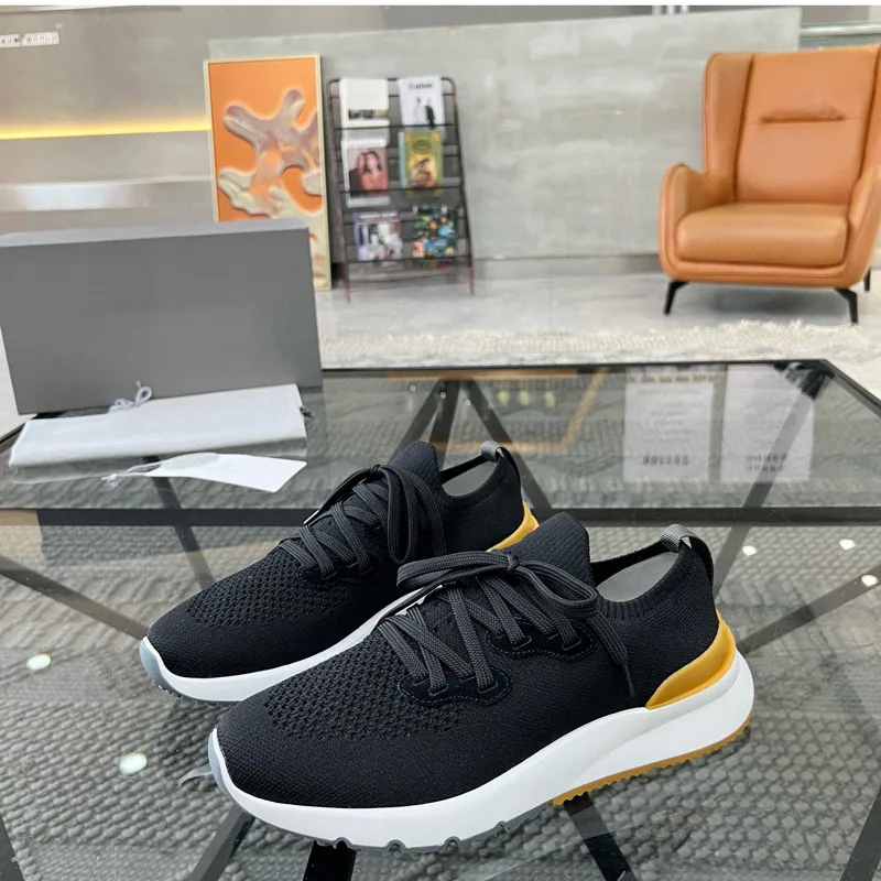 

Новые легкие модные мужские кроссовки 2026 года: дышащий верх из хлопкового трикотажа, классический минималистичный дизайн, повседневные кеды.