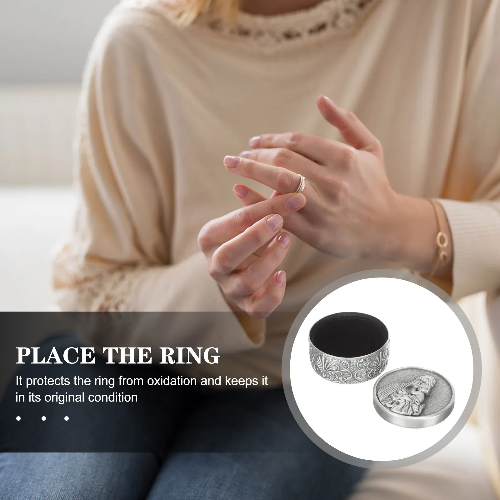 

Vintage Round Zinc Alloy Jewelry Storage Box Retro Engraved Design Small Jewelry Organizer for Rings Earrings Necklaces Home