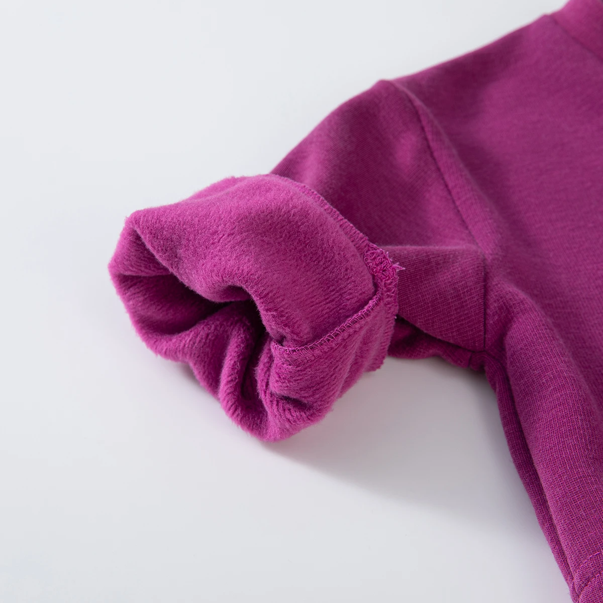 Mädchen-Strickset mit Fleece-Futter, 2-teilig, für Herbst und Winter, Rundhals-Oberteil mit langen Ärmeln und ausgestellte Hose, warmes Outfit für den täglichen Gebrauch, für Kinder. – Detail 10