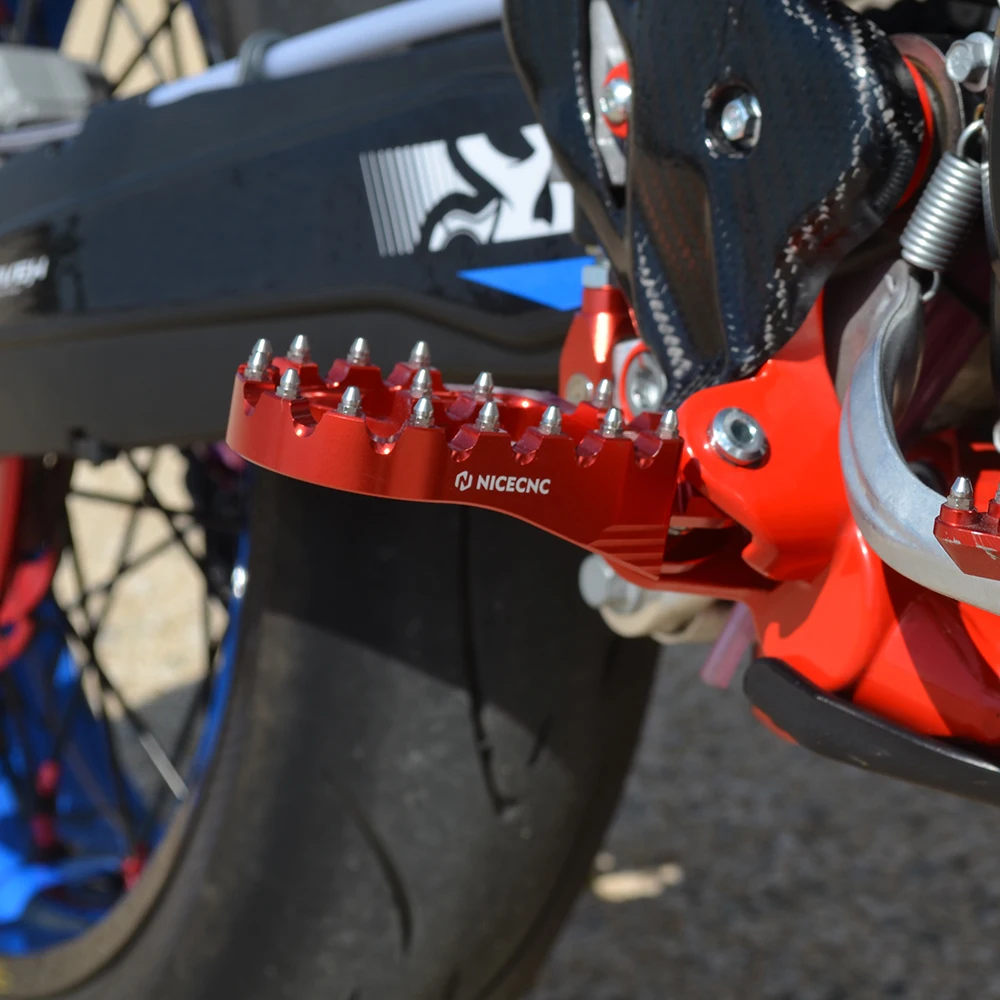 

For Beta RR 300 RR 250 RR 520 480 450 430 400 390 350 300 250 200 2020-2024 2023 Motorcycle Foot Pegs Footpeg Pedal Footrest CNC