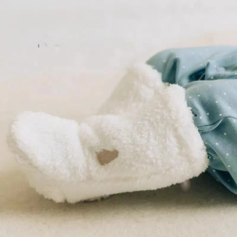 الشتاء المخملية الطفل جوارب يمكن السير بها على الأرض رشاقته عدم الانزلاق الجوارب للطفل أطفال لطيف البطريق التطريز الدافئة ملابس النوم الجوارب