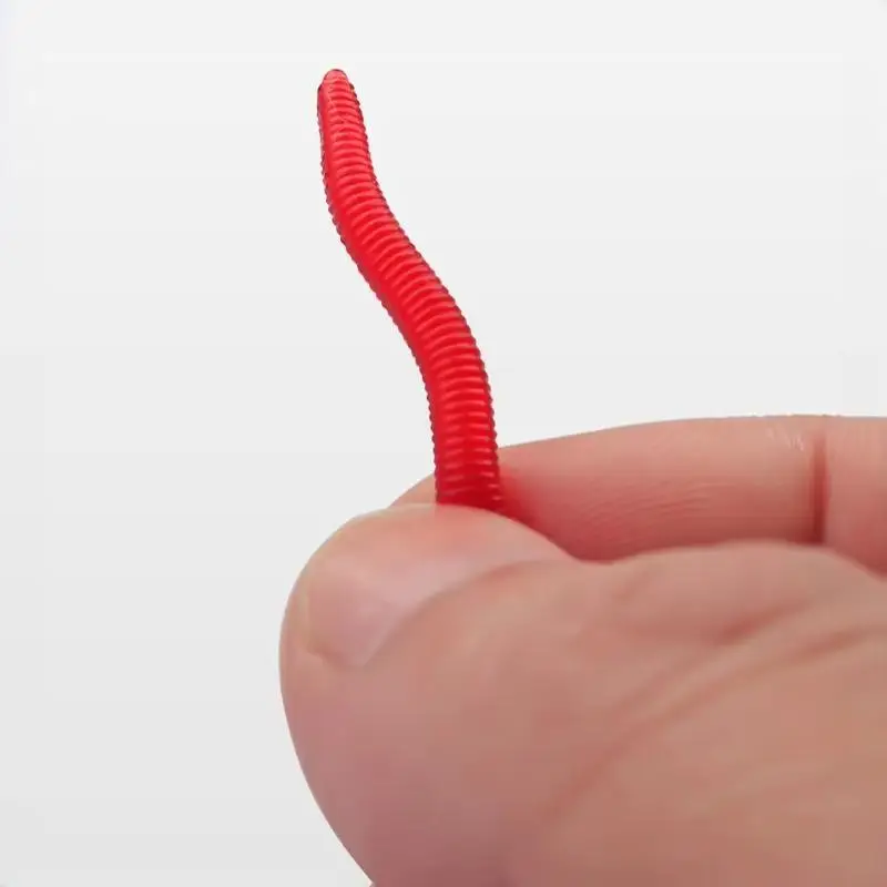 Angelköder 50 Stück Weiche Elastische Rote Wurmköder aus Kunststoff Realistisches Design Langlebig für Süßwasserfischerei – Detail 5