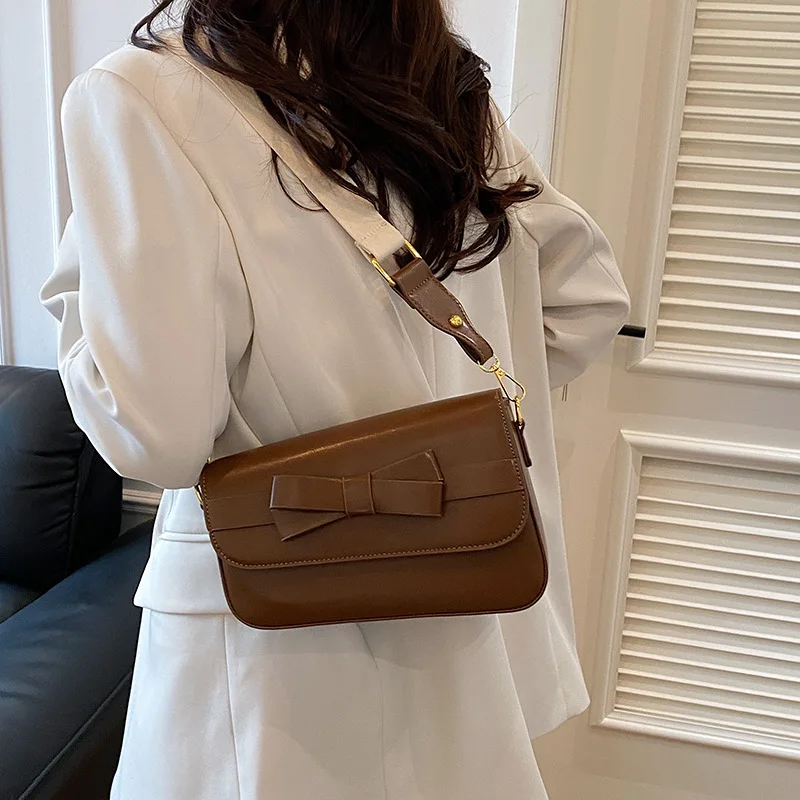 2025년 신상 여성 미니멀리스트 스몰 스퀘어 백, 세련된 조절 가능한 스트랩 크로스바디 백, 다용도 숄더 토트백 (직장 및 데이트용)