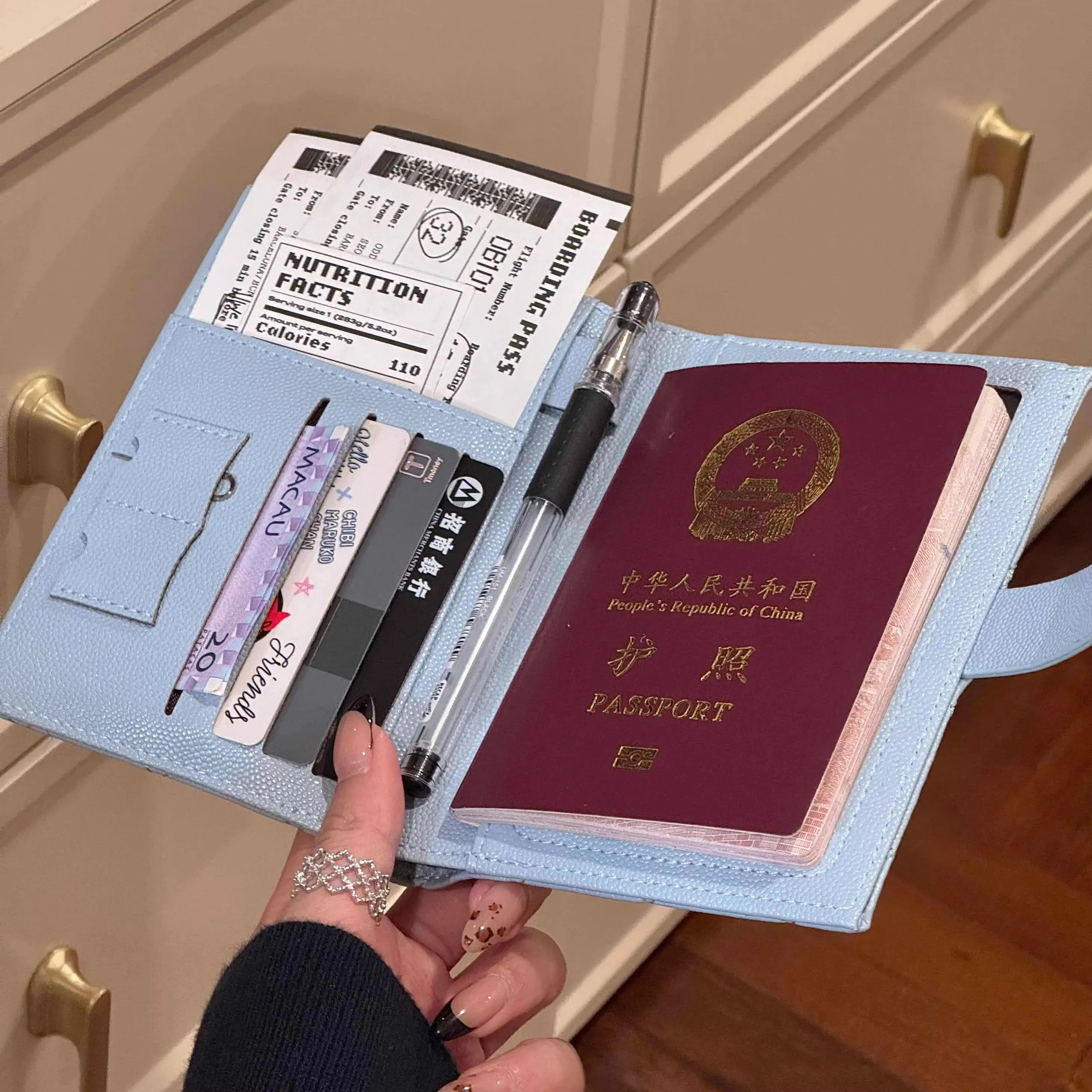 

Дорожный кошелек для паспорта, интегрированный кошелек для документов, многофункциональная сумка для хранения, зажим для женщин, молодежи, вертикальный Sle...