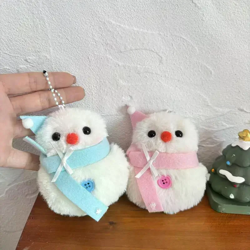 Mignon flocon de neige écharpe bonhomme de neige en peluche poupée porte-clés Kawaii bonhomme de neige hiver en peluche jouet sac à dos pendentif accessoires cadeaux