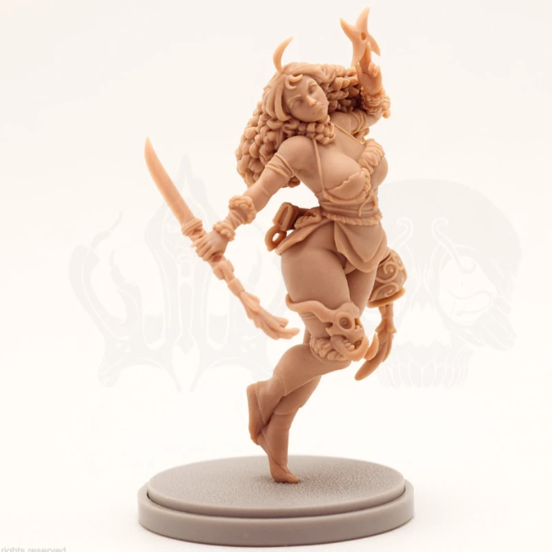 30mm Base Resin Model Figure Kit Female Warrior Luxi Unassembled Unpainted Free Shipping N-2136