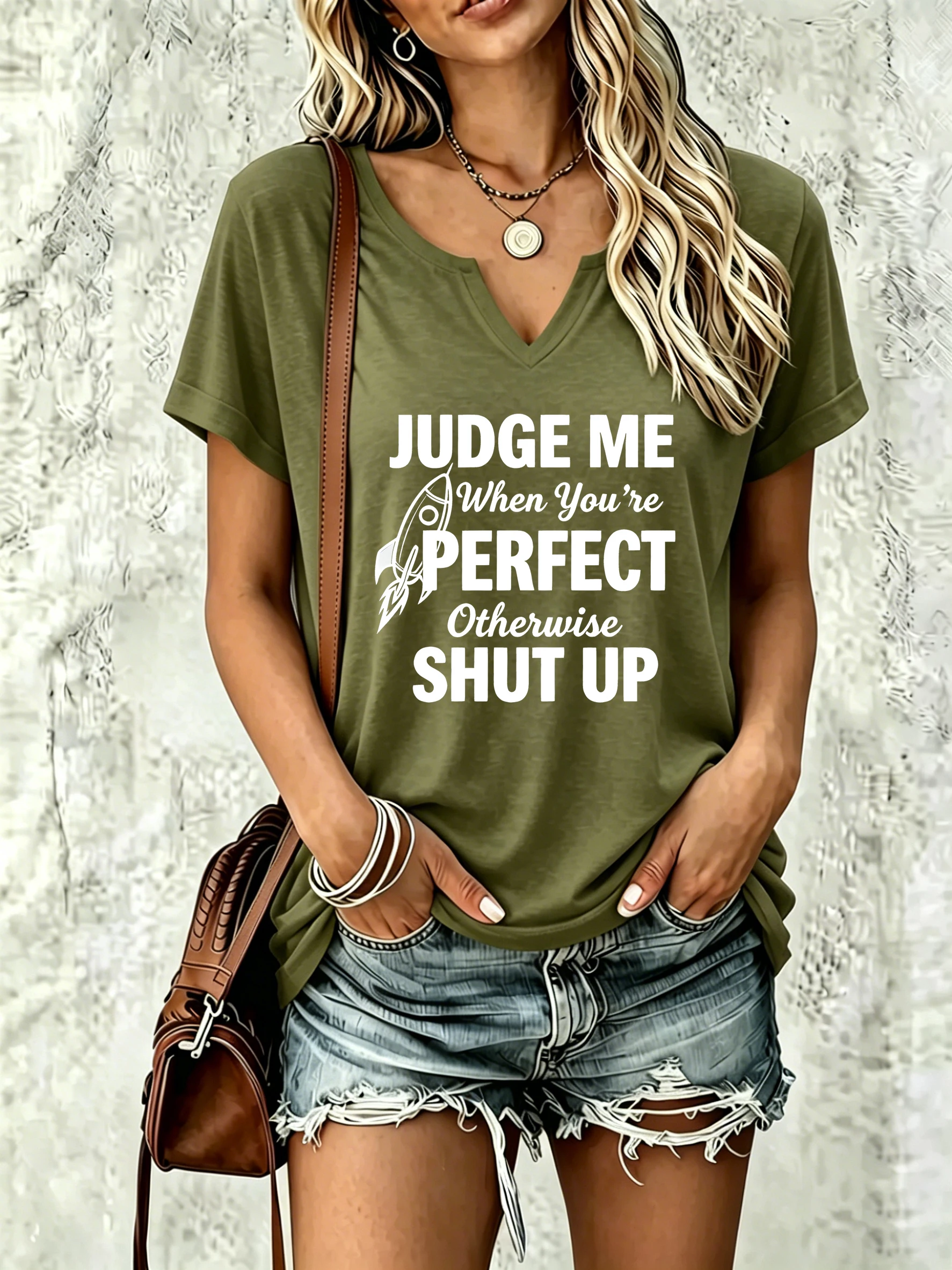 Damen-T-Shirt mit V-Ausschnitt und kurzen Ärmeln, „Judge Me When You're Perfect“-Slogan-Rocket-Grafik-T-Shirt, Freizeitkleidung, Sommeroberteile für Damen – Detail 2