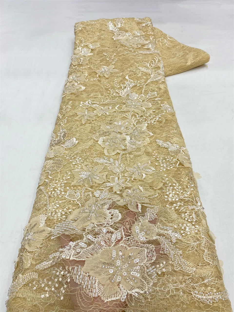 2026 Handmade Beaded Lace Fabric France Sequins Embroidery 3D Beads Nigerian Bridal Mesh Lace Fabric for Sewing CFS5823