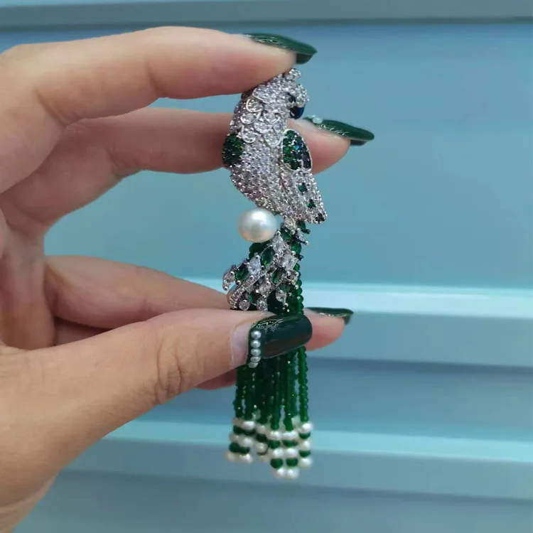 

New High Quality Crystal Mosaic Parrot Fringe Brooch Necklace Pendant Dual Purpose Women's Jewelry