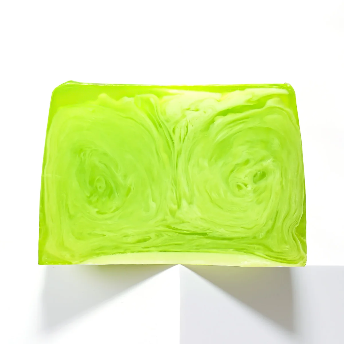 صابون الوجه بالشاي الأخضر الملون، جوهر الشاي الأخضر، ينظف البشرة بلطفًا، ويزيل حب الشباب