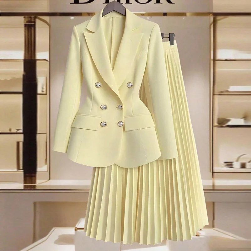 

2025 Autumn and Winter European and American Fashion Style Coat with Pleated Skirt Set for Women