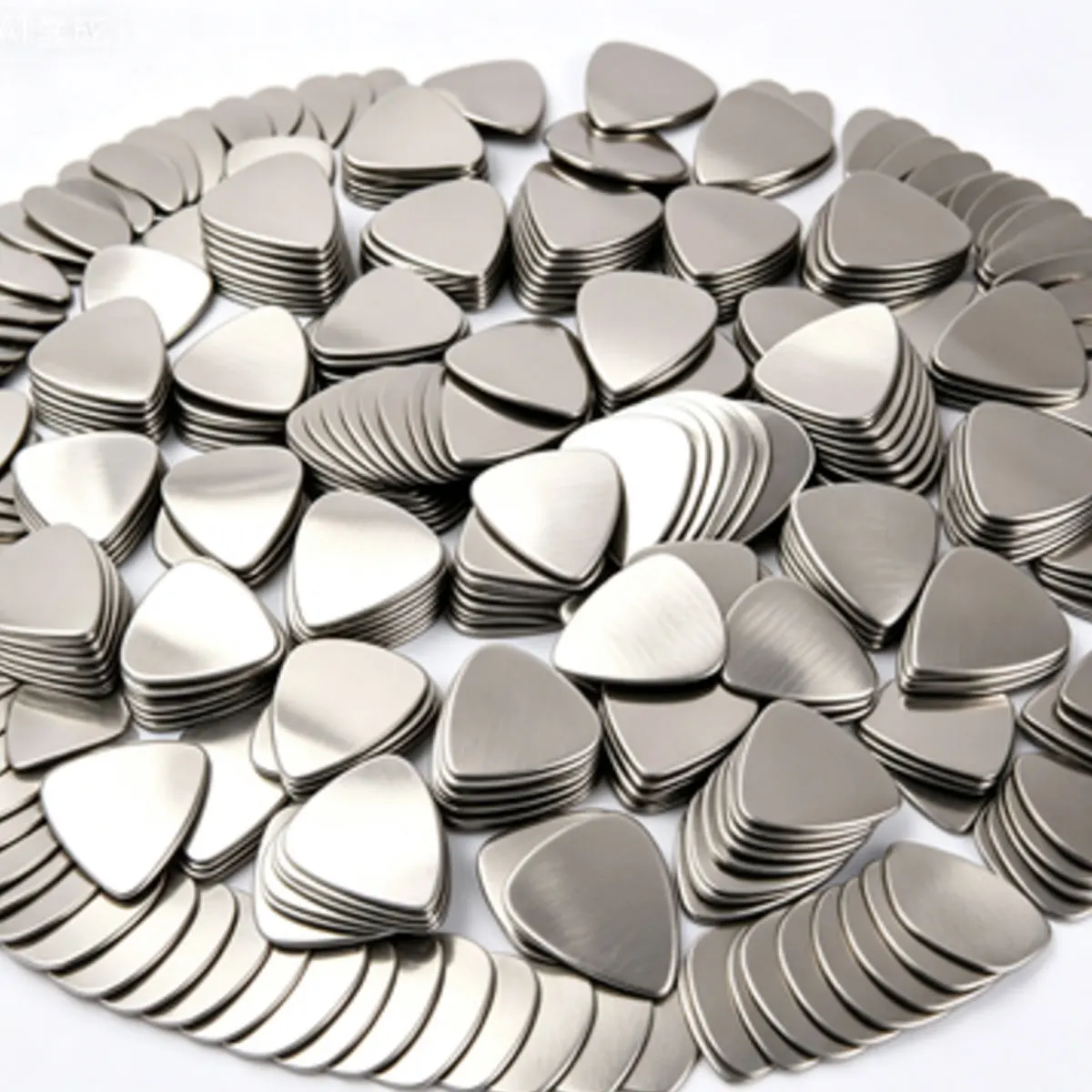 6/12Pcs 0.3mm Thin Stainless Steel Guitar Picks, Wear Resistant Solid Metal Plectrums, Versatile Instrument ZSY